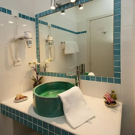 Hotel Beau Rivage Algajola (Corsica)