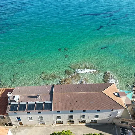 Beau Rivage Algajola (Corsica)