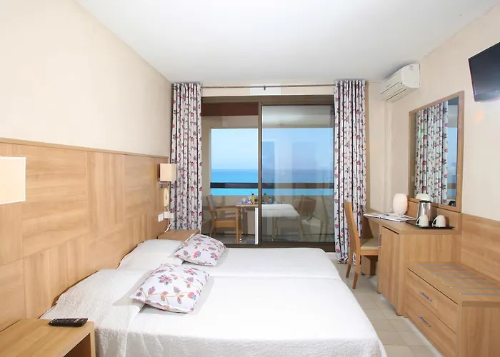 Hotel Beau Rivage Algajola (Corsica)