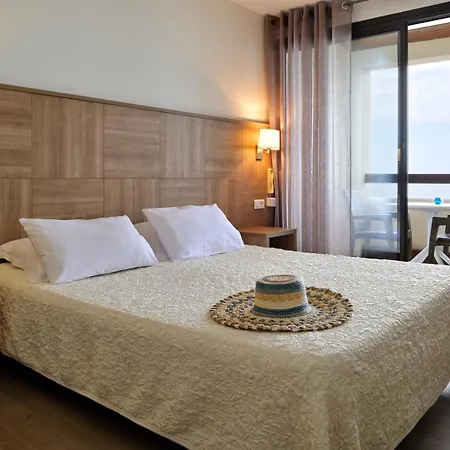 Beau Rivage Hotel 2*