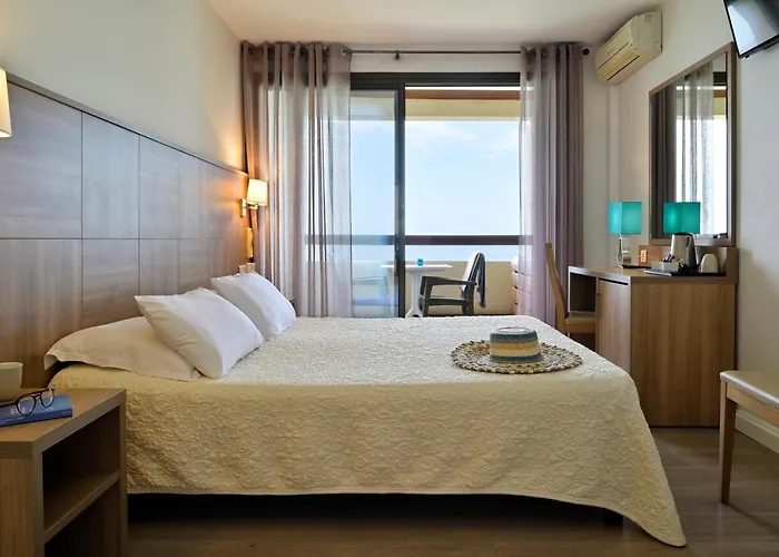 Отель Beau Rivage