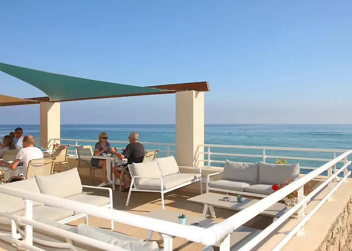 Отель Beau Rivage Альгайола